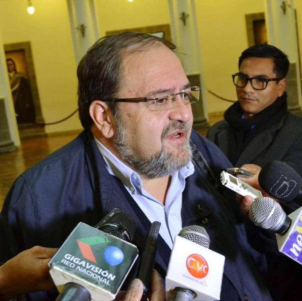 Descontarán ocho días a maestros de Potosí