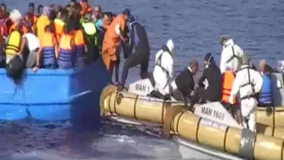 Mueren 40 migrantes cerca de la costa italiana