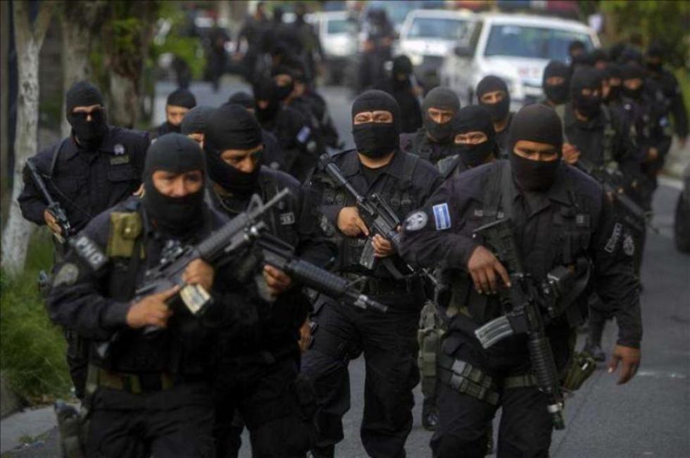 Espiral de violencia en El Salvador deja 67 muertos desde el viernes