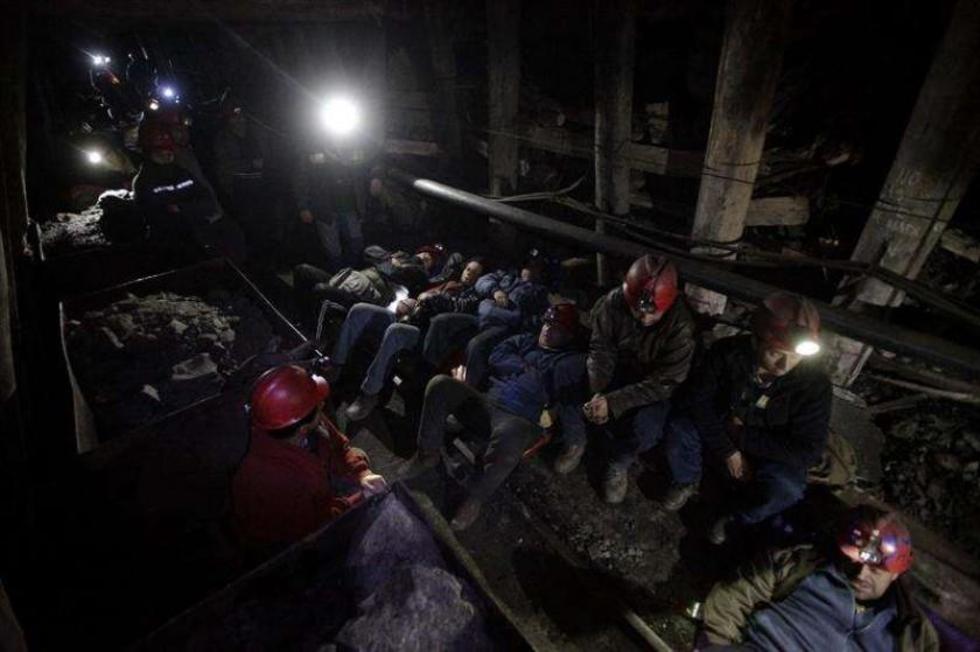 Más de 70 mineros en Chile se aíslan en mina por demanda salarial