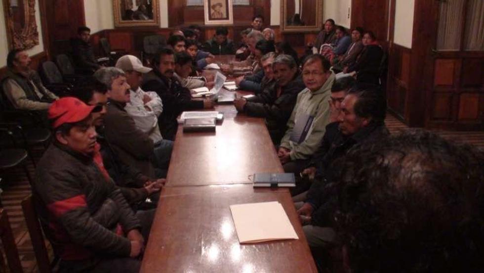 No hay acuerdo sobre el trabajo de ingenios mineros de Potosí