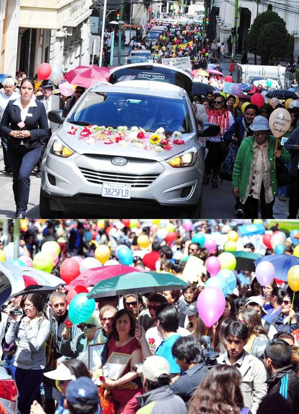 Cientos de personas brindan el último adiós a Andrea Aramayo