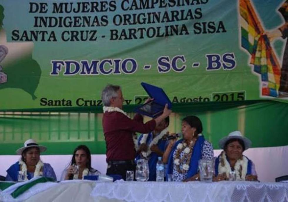 Indican decir repostulación de Evo y no usar reelección