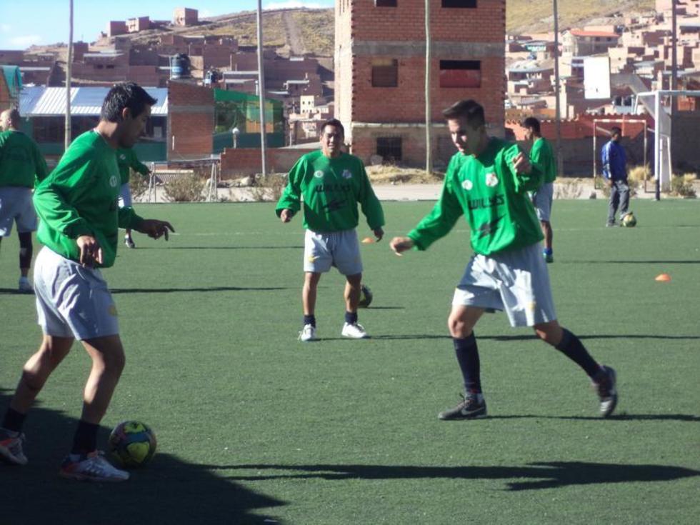 De La Torre se enfoca en mejorar el trato del balón
