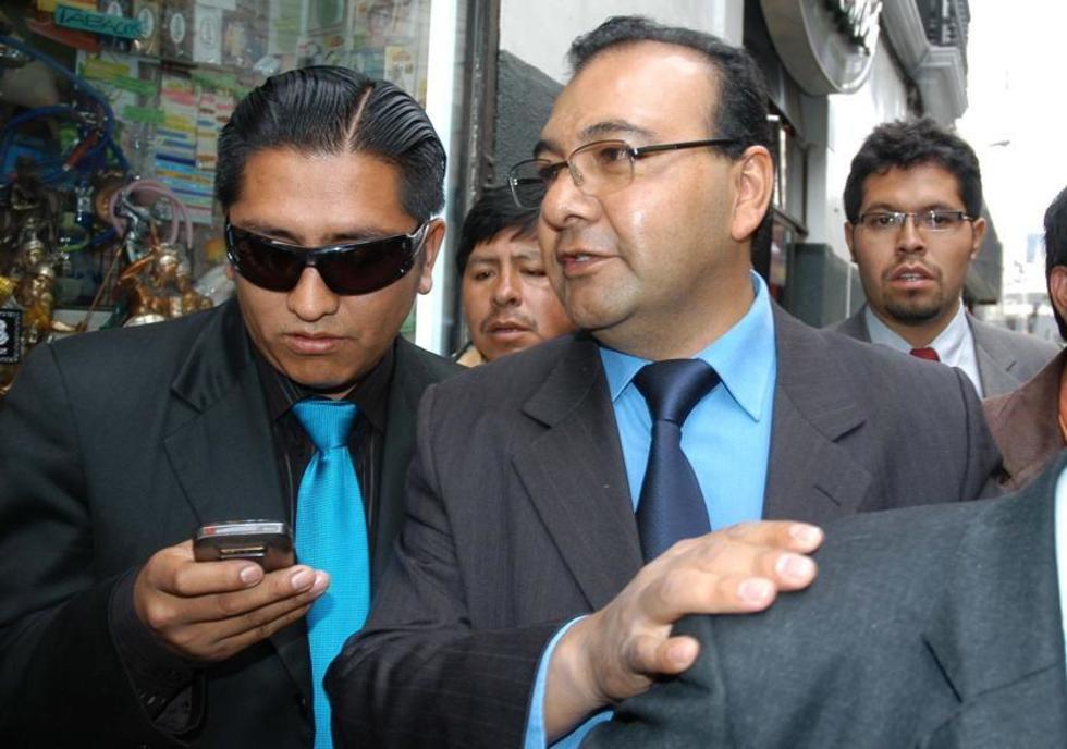 Amplían por otro año  refugio al exfiscal Soza