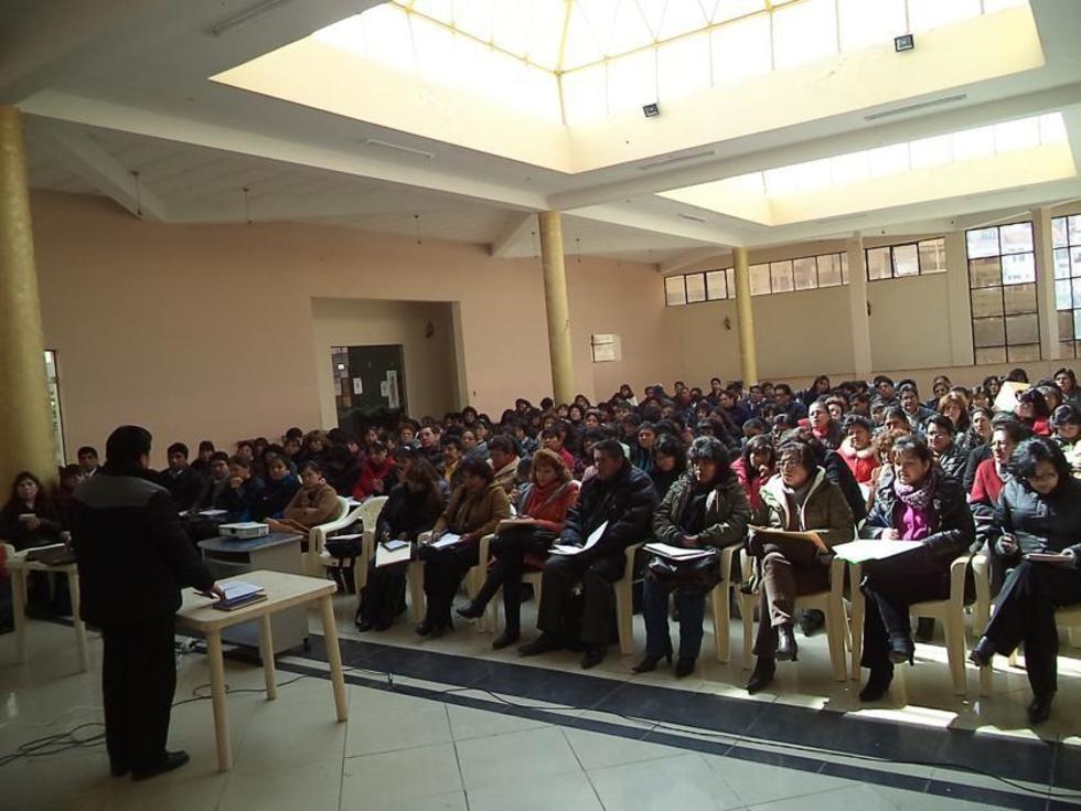 Capacitan a funcionarios educativos sobre datos