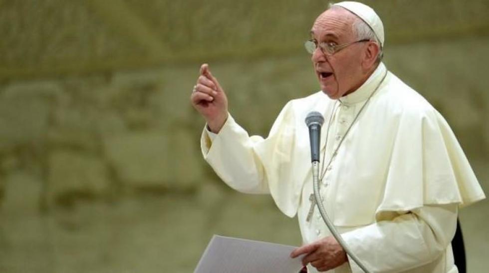 El papa pide a parroquias y monasterios de Europa que acojan a refugiados