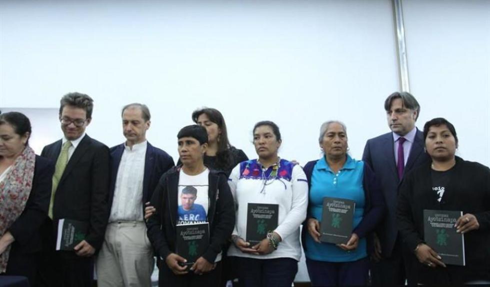 Desvirtúan la versión oficial del Gobierno sobre el caso de Iguala