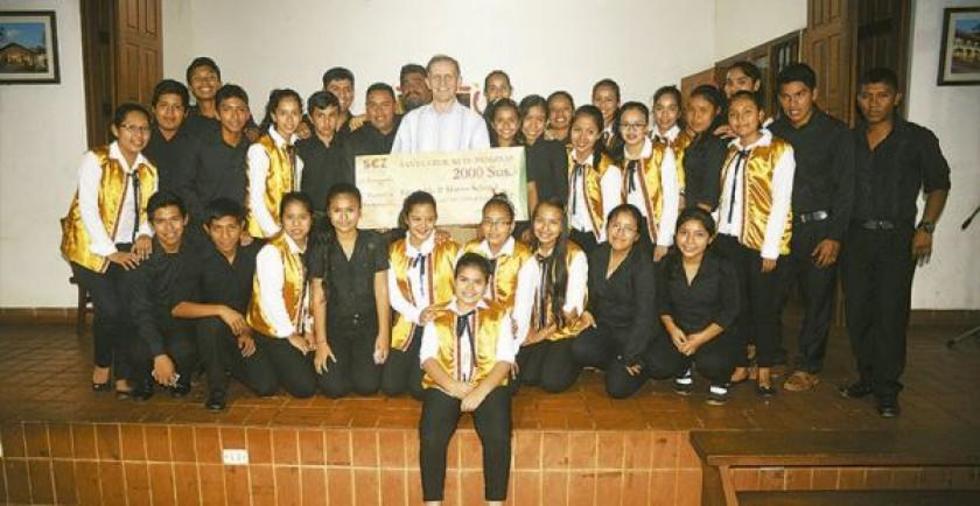 Grupo Martín Schmid recibe premio del concurso de música de APAC