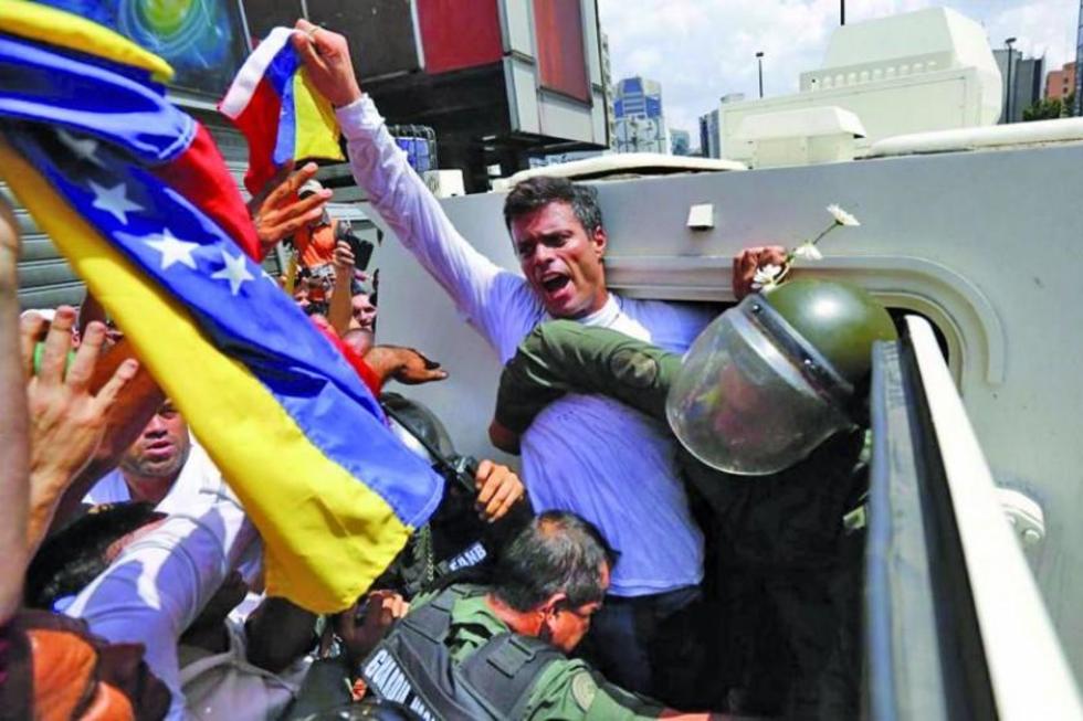 Condenan a 13 años de prisión a López líder opositor venezolano 