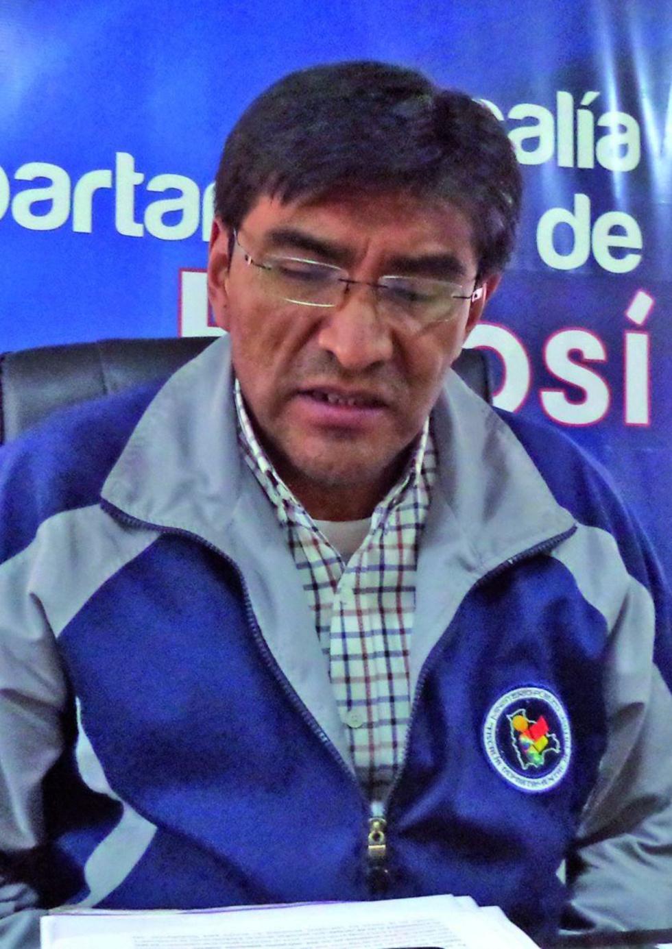 Delincuentes asaltan a  5 fraternos que bailaban