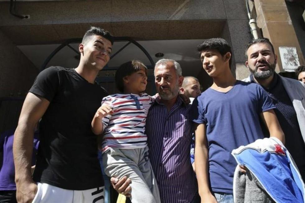 El refugiado sirio y sus hijos estrenan nuevo hogar y nueva vida en Getafe