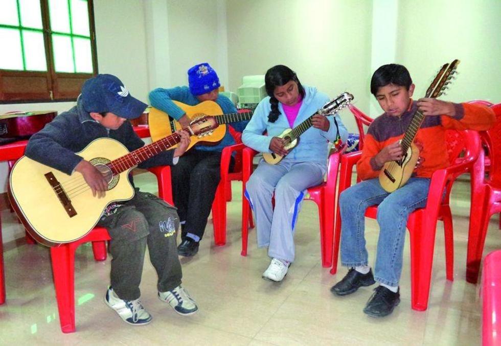 Alistan festival poético musical