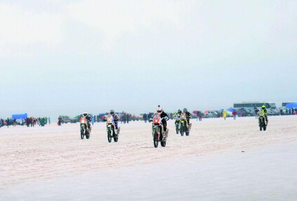 Uyuni tendrá su etapa maratón en el rali Dakar 2016