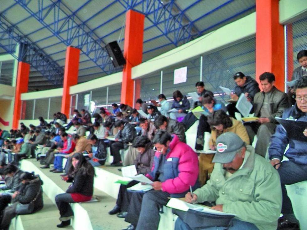 Ministerio de Educación analiza las fechas para exámenes de maestros
