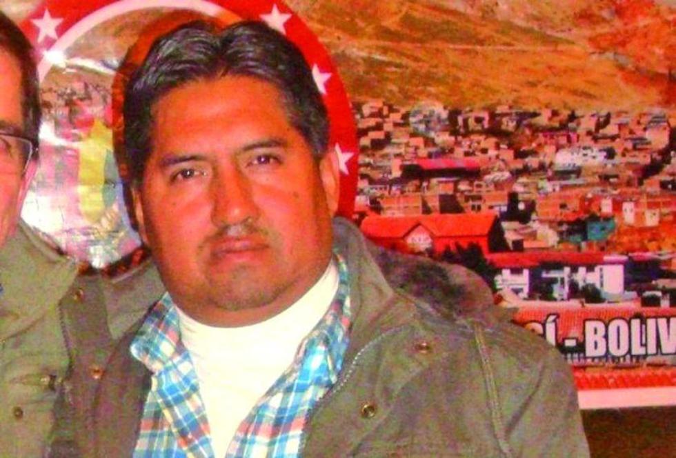 Ejecutivo de la prensa de Bolivia pide perdón por sus declaraciones