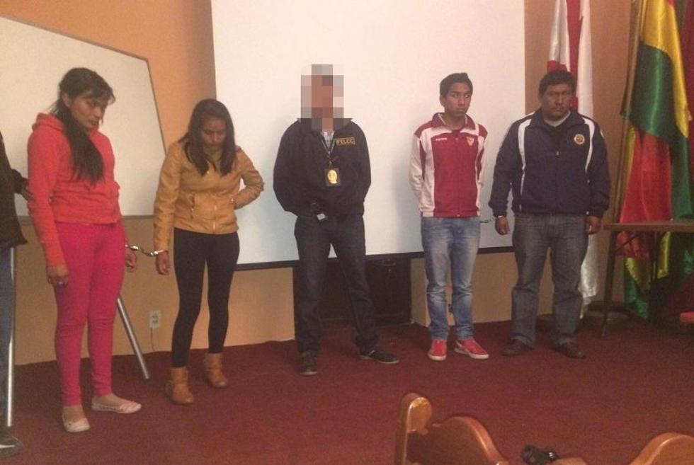 Autora confesa de sustracción de bebé es presentada junto con sus cómplices