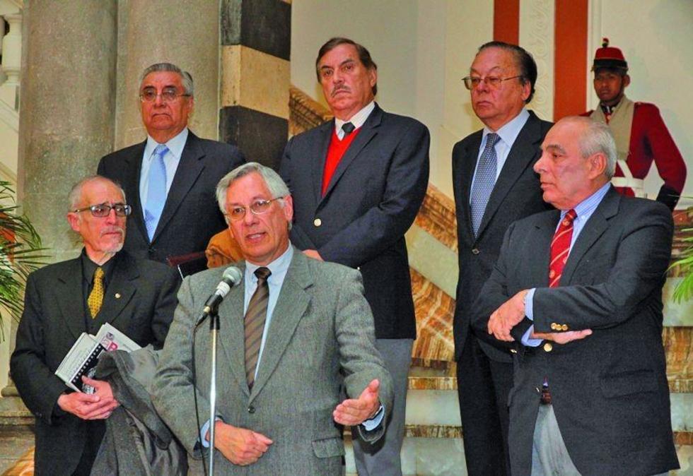 Rodríguez Veltzé: es una victoria inicial porque seguiremos en La Haya