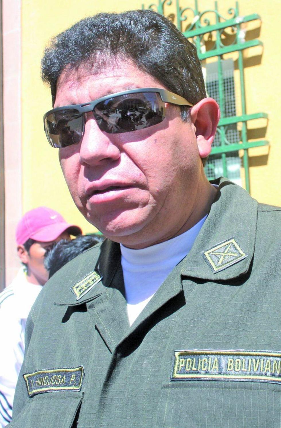 Dos personas mueren tras impactar contra un camión