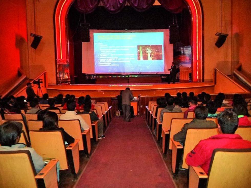 Inauguran un encuentro Nacional de Ingeniería Civil