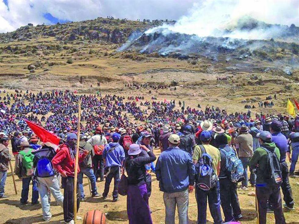 La protesta por un proyecto de mina en Perú mata a cuatro