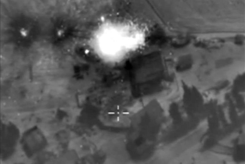 Senador de EEUU denuncia bombardeos rusos a rebeldes sirios entrenados por CIA
