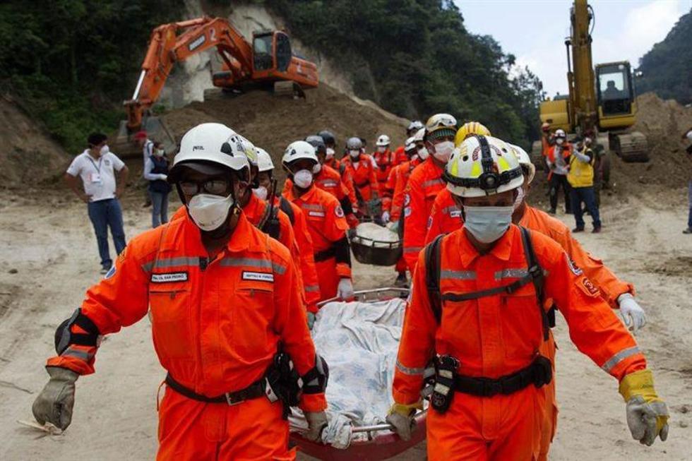 Alud en Guatemala ya causa 171 fallecidos y 300 desaparecidos