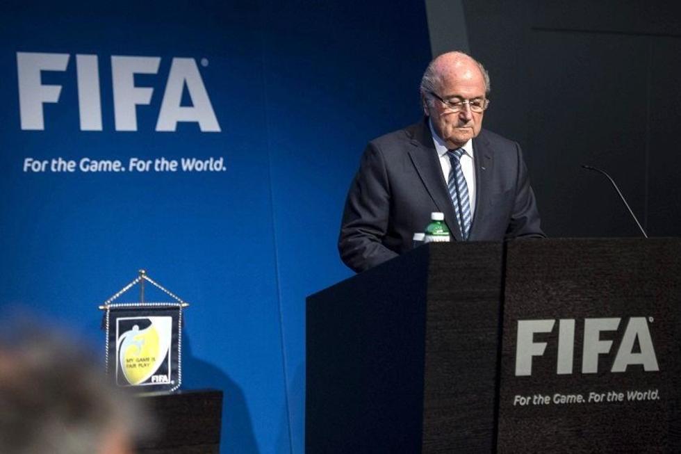 Comisión de Ética de la FIFA suspende provisionalmente por 90 días a Blatter