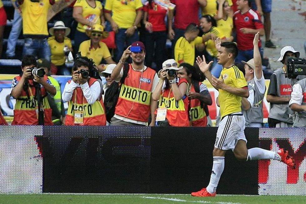 Colombia debuta con un laborioso triunfo sobre Perú