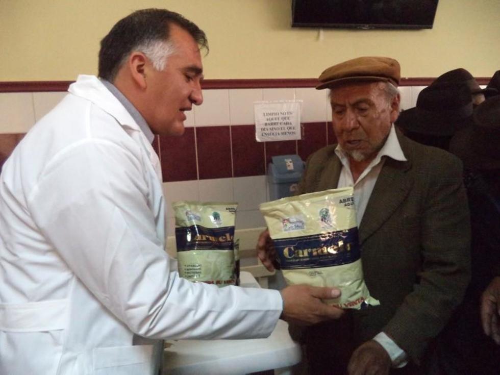 Dan alimento nutricional a más de 11 mil asegurados