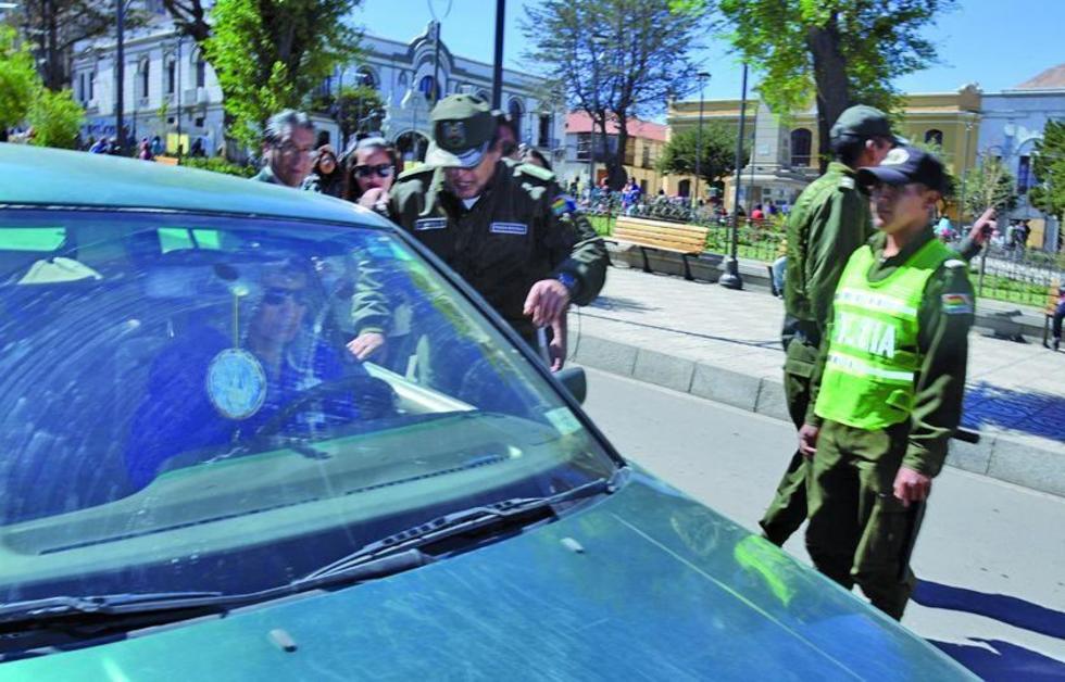 Tránsito atiende 26 casos de infracciones en dos horas de control policial