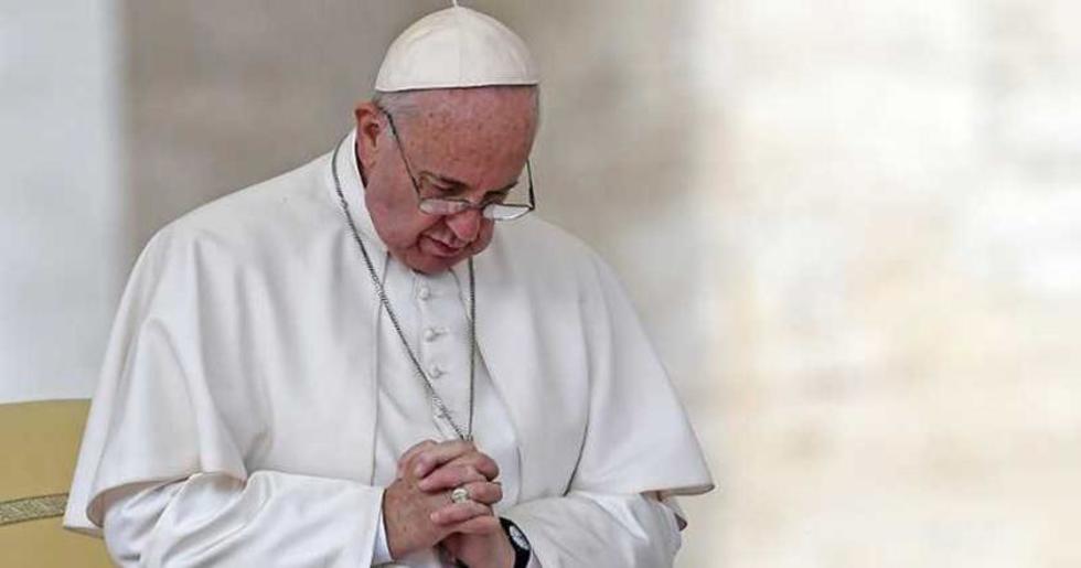 El Papa pide "perdón" por escándalos sin precisarlos