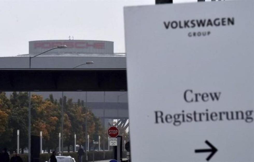 Fiscalía española pide investigar a Volkswagen por fraude y delitos medioambientales