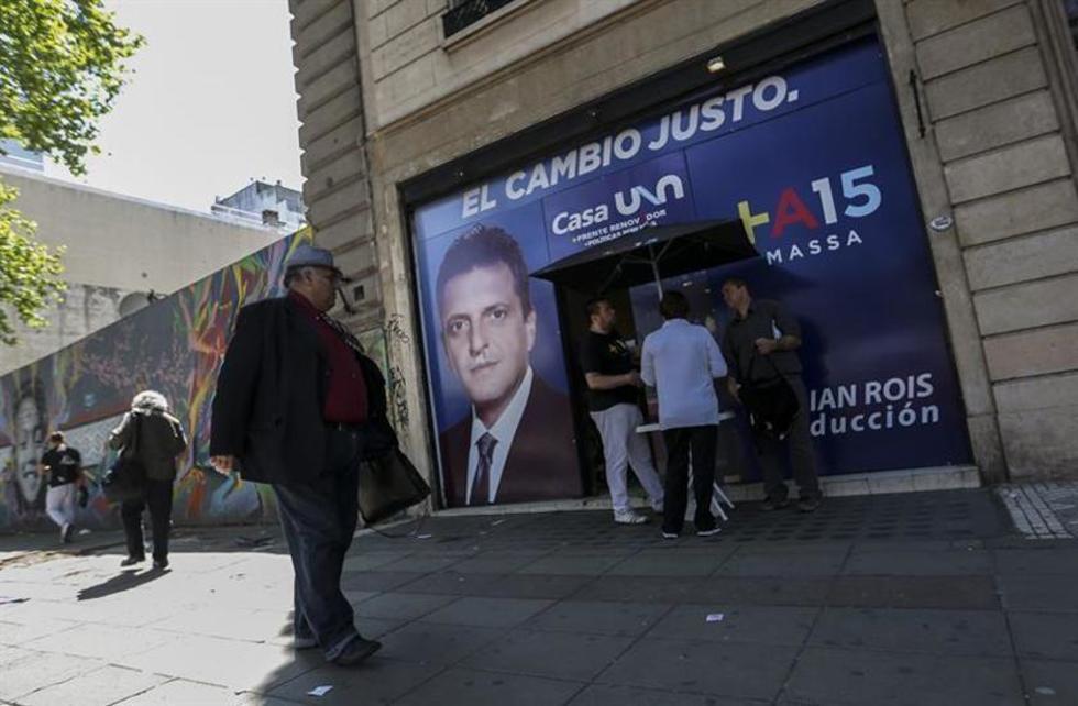 Escándalo por espionaje sacude campaña electoral en Argentina