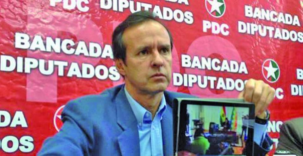 Tuto: expresidentes no serán monos de circo