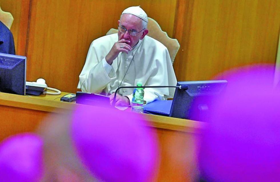 La iglesia Católica aprueba más tolerancia para los divorciados  
