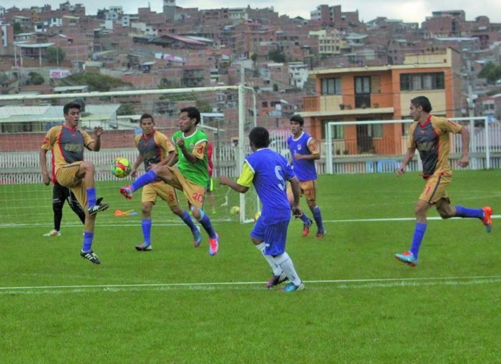 Ciclón recibe a Universitario hoy en el "IV Centenario"