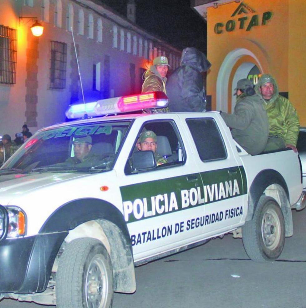Entra en vigencia plan policial “Todos Santos”