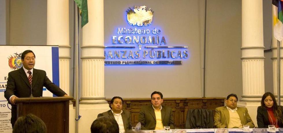 Presentan al Legislativo el Presupuesto de 2016 