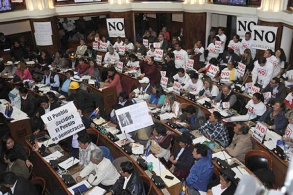Convocan para este miércoles a sesión para debatir proyecto de ley de convocatoria a referendo