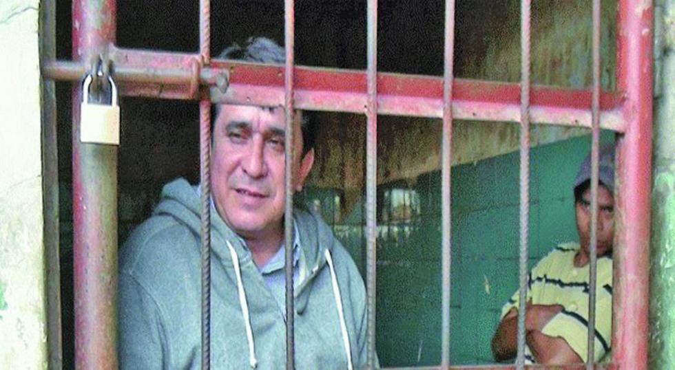 Lens dice que seguirá buscando su libertad
