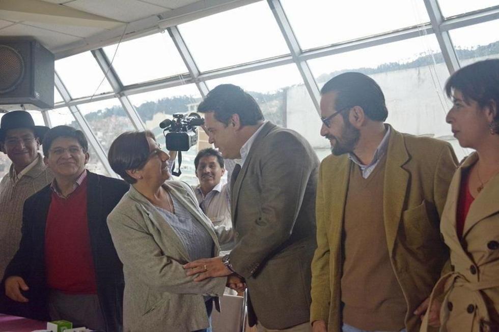 Se forma la alianza política ciudadana por el No integrada por personalidades 