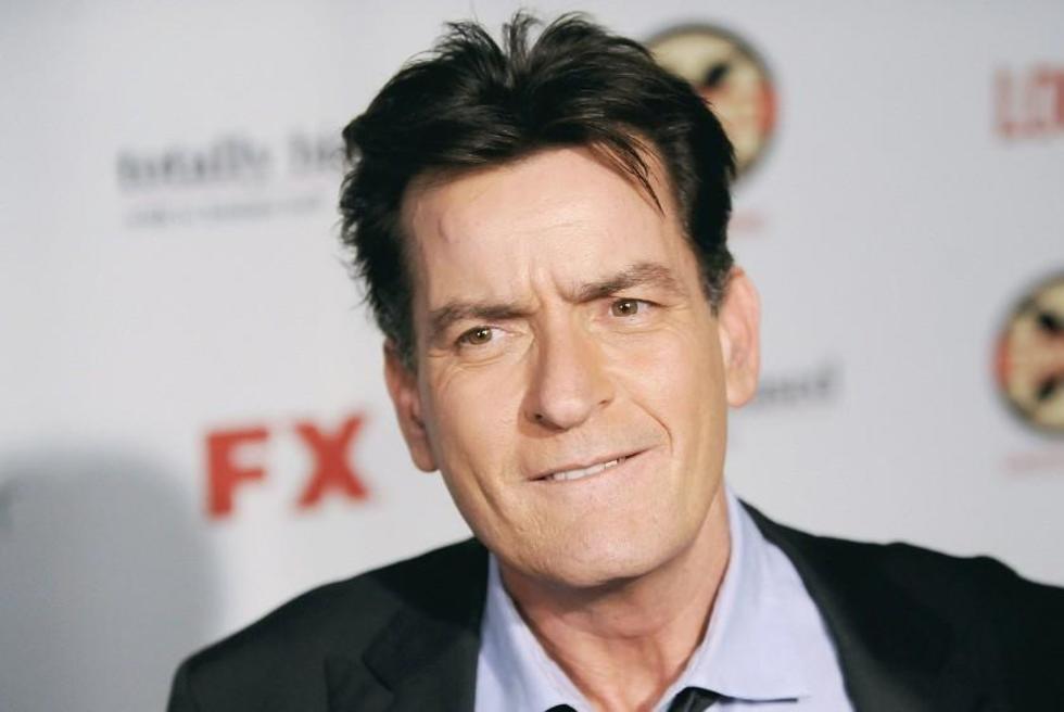 El actor Charlie Sheen admite que porta el virus del sida