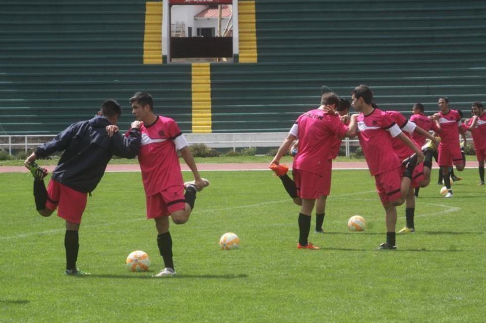 Universitario quiere derribar a San José