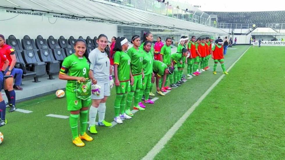 Bolivia y Uruguay empatan en torneo femenino