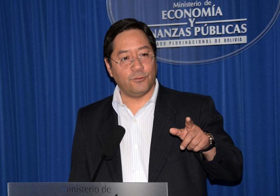 Deuda externa reduce de 52 % a 17 % en 10 años