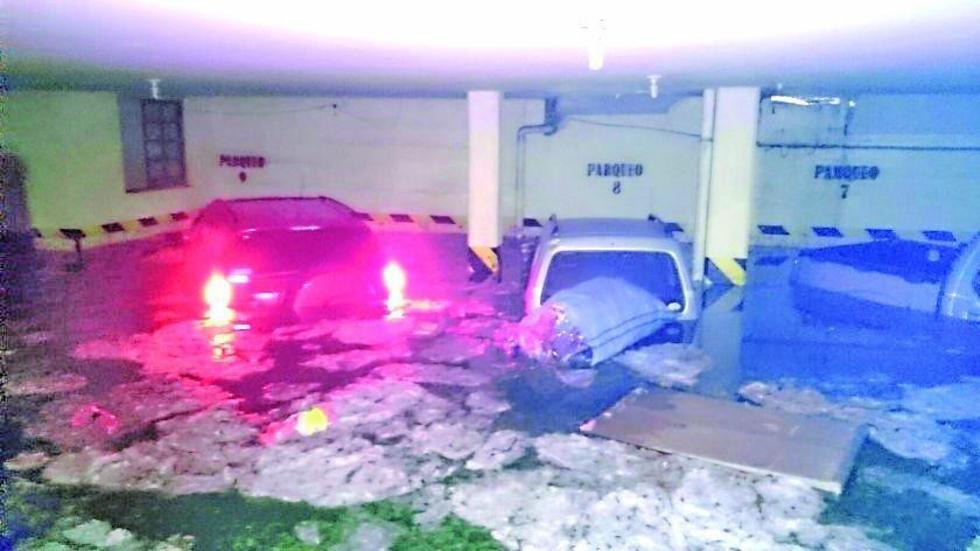 Un fuerte granizo ocasiona incidentes en la capital 