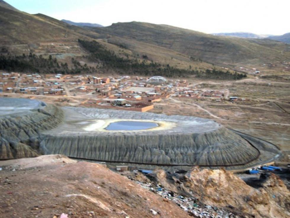 Concejal cuestiona traslado de las colas en 30 años