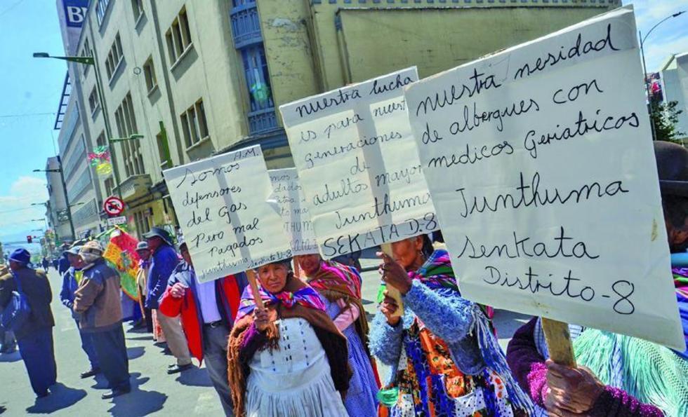 Piden incremento de la Renta Dignidad