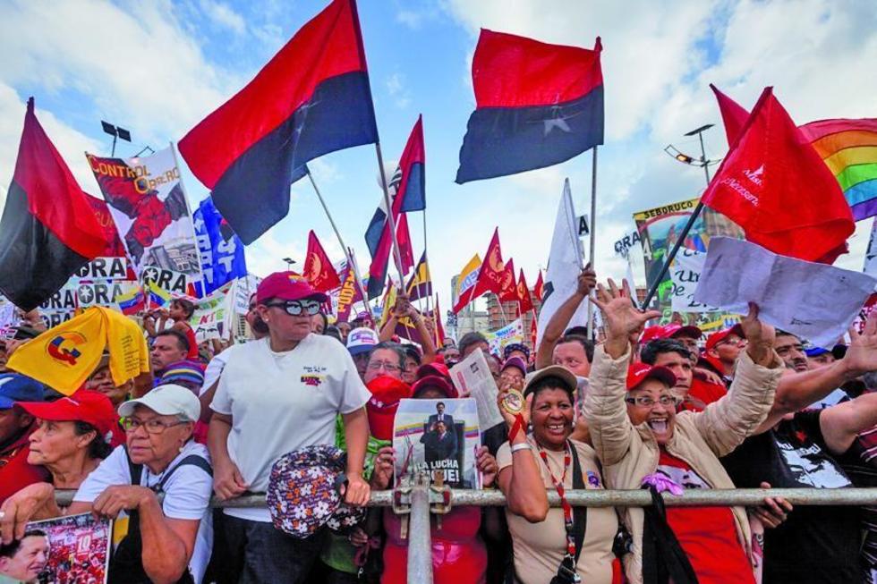 Oficialismo y oposición  cierran sus campañas